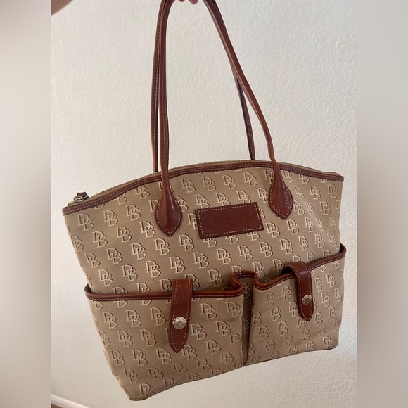 Dooney & Bourke 1975 Canvas Purse Hand Bag- EUC - Picture 1 of 16